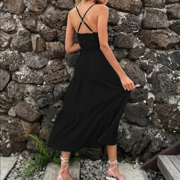 black Contemporary crisscross back swing cami dres - Picture 4 of 7